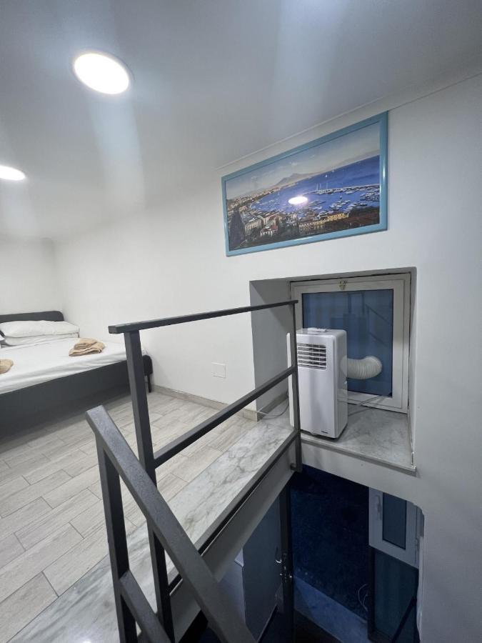 B&B Luna Rossa Napels Buitenkant foto