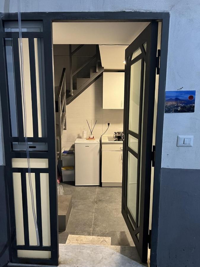 B&B Luna Rossa Napels Buitenkant foto